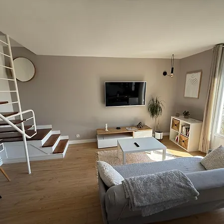 Superbe Duplex Avec Parking Gratuit شقة