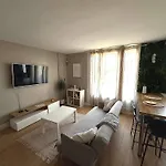 Superbe Duplex Avec Parking Gratuit Apartamento *