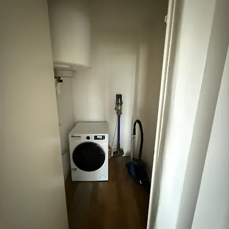 Superbe Duplex Avec Parking Gratuit Apartment