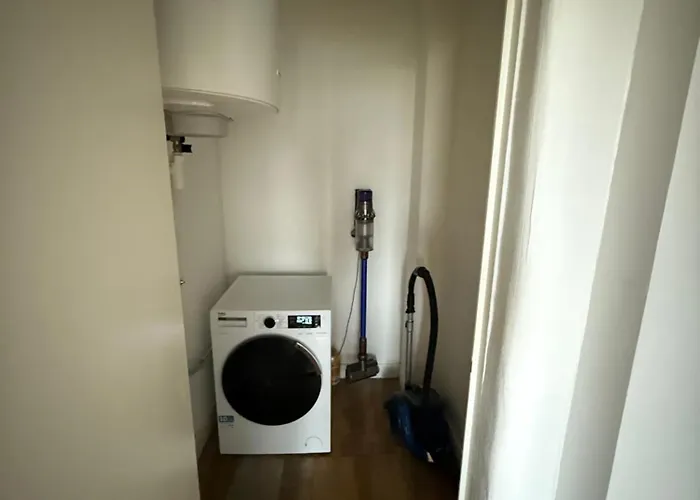 Superbe Duplex Avec Parking Gratuit Apartman